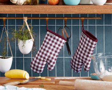 KitchenAid Gingham Oven Mitt 2-Pack Set – Only $7.61!