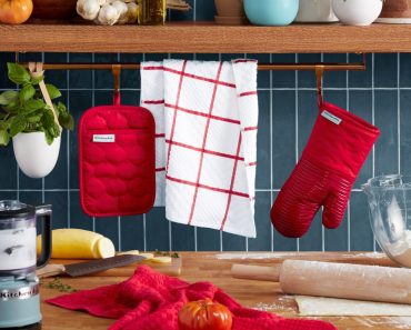 KitchenAid Quilted Cotton Terry Cloth Towels and Oven Mitt Set – Only $13.98!