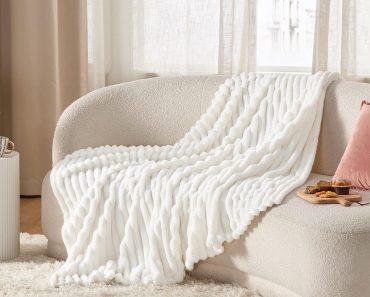 Bedsure White Throw Blanket – Only $11.99!