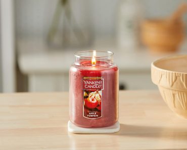 Yankee Candle Apple Pumpkin, Original Large Jar Scented Candle – Only $11.77!