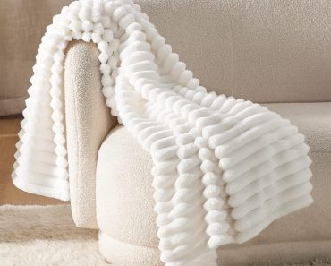 Bedsure White Throw Blanket – Only $10.79!